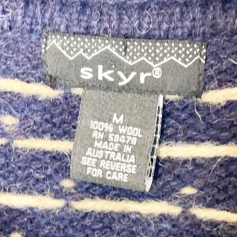 Skyr Wool Sweater from Australia (M) - Picture 7 of 7